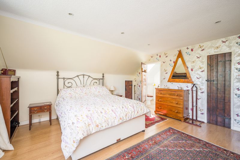 Bedroom- click for photo gallery